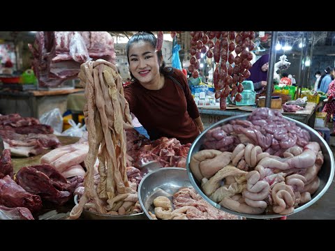 Market show and cooking: Yummy pork intestine and crispy pork cooking