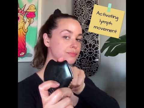 Gua Sha Facial Massage: Activating Lymph Movements