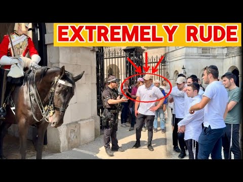 EXTREMELY RUDE 🤬Armed Police Officer Intervene as Idiots HARASS The King's Guard 😡❌