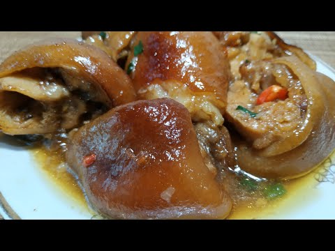 Вкусное и  бюджетное блюдо из простых, не дорогих продуктов Приготовление свиных ножек.