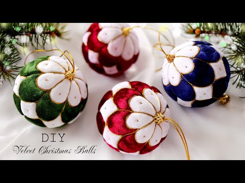 🎄👑🎄 Royal Velvet Christmas Ball 👑