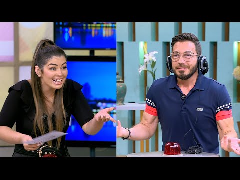 لعبة مش سامعك بين أحمد زاهر وبنته ليلى زاهر مع منى الشاذلي