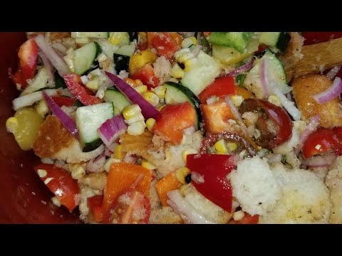 Crunchy Panzanella Salad