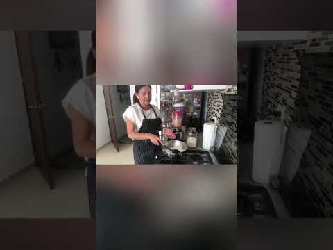 Chicharrón en salsa roja fácil y rápido #shorts