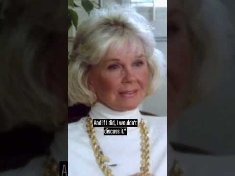 We all need friends like Doris Day 🤩🎬: Rock Hudson: All That Heaven Allowed