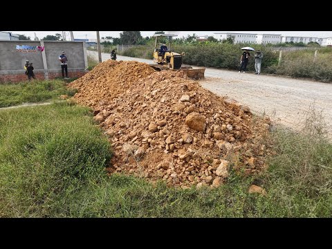 Nicely Starting New Pouring Land Task! Hard Work Of KOMATSU Bulldozer Pushing Operated With Trucks