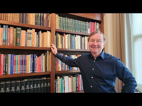 The amazing book collection of Dirk Jan ten Geuzendam | A true chess connoisseur