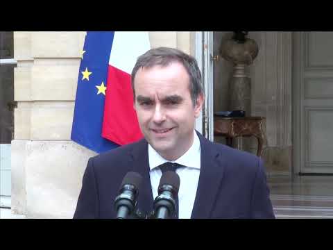 French Prime Minister Lecornu resigns hours after naming cabinet | REUTERS