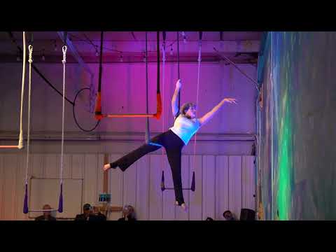 f Arabella Davis Trapeze Solo