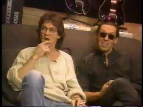 Van Halen - Eddie & Alex Talk of Sammy Leaving & Backstage Fight with David after 1996 MTV VMA Show