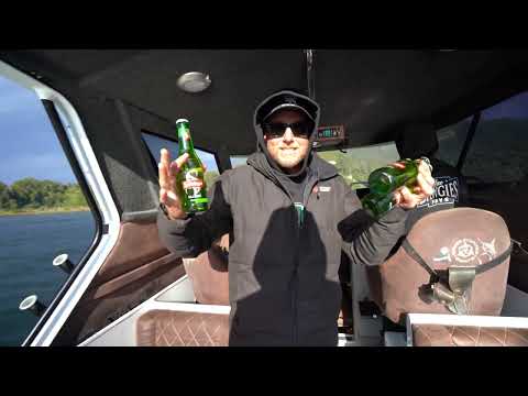 Capturé y cociné una TRUCHA GIGANTE Sobreviviendo al Viento Extremo. Un Festín Salvaje al Fuego