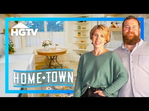 Enormous Home For Big Family Restoration | Hometown | HGTV