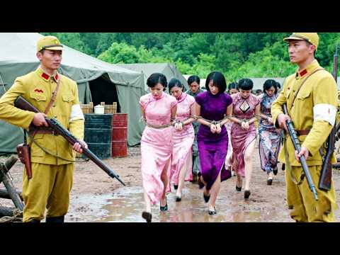 Japanese troops secretly move comfort women but are ambushed mid-route by a Chinese master.