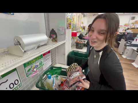 Native French speaker speaking Japanese.