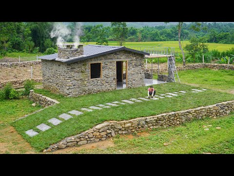 Building Stairs and Front Yard: Concrete Brick Molds and Spread the Grass Carpet Staggered