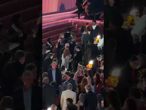 Even Reba McEntire loves Bad Bunny. #badbunny #rebamcentire #grammys #puertorico #awards