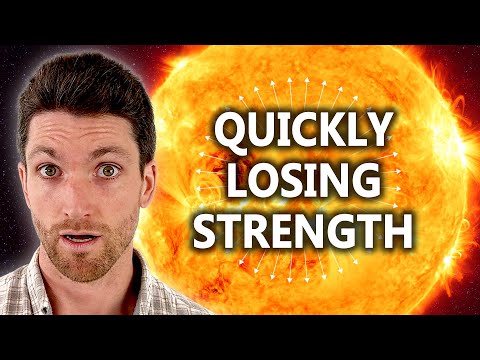 The Sun's Magnetic Field is WEAKENING 📉 Potential BIG Implications for Earth and our Solar System