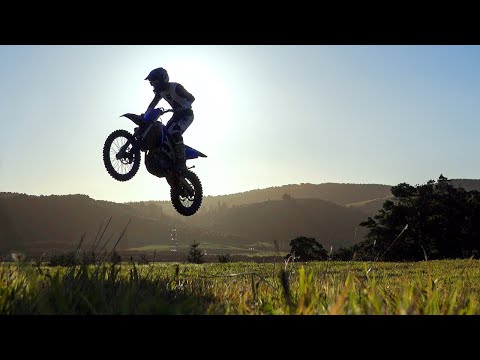 YAMAHA YZ250FX RAW SOUND!!! (EXPLOSIVE REVS)