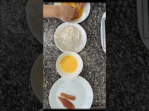 دجاج مقرمش بالكورن فليكس