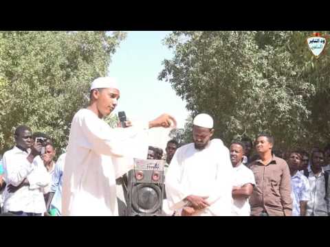 شاهد مزمل فقيري/  يفحم عبدالله حسن جيب الله ويكشف أكاذبيه للطلاب بجامعة أم درمان الإسلامية