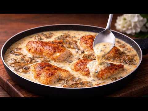 I make this simple dinner recipe every day! Mushroom sauce with crispy chicken for dinner!