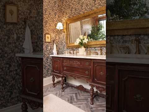 That green buffet was giving frog at a garden party 🐸 NOW it’s giving classy, warm vintage vanity!!