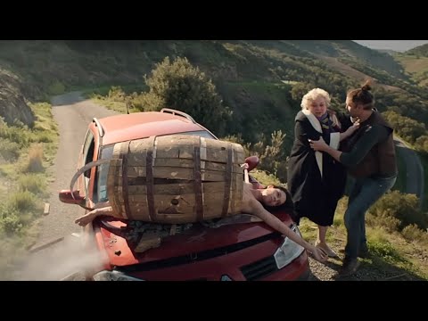 ОБНАЖЁННЫЙ ЖЕНСКИЙ ТРУП В БОЧКЕ НА ДОРОГЕ! ТАК УБИВАЛИ ВЕДЬМ В СРЕДНИЕ ВЕКА... Убийство в Коллиуре