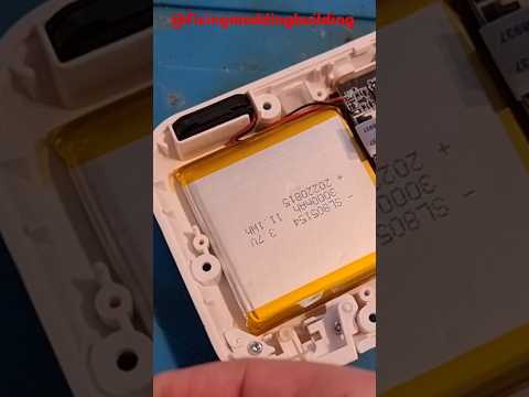 Evercade handheld console - known bad battery issue! #evercade #ifixit #repair