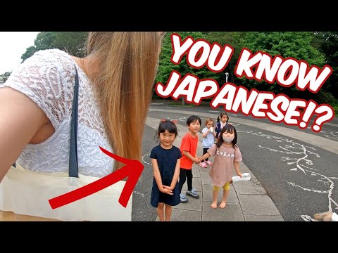 How do Japanese Kids React to Foreigners?