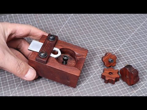 DIY Adjustable Wooden Star-shaped Knob Jig from a Piece of Cracked  Redwood | Make You Own Knobs