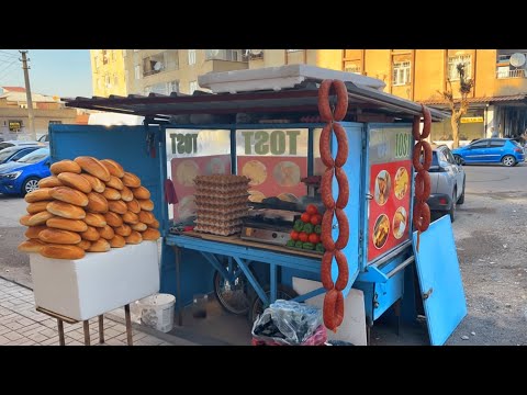 This Master Cooks the Most Delicious Toasts in the City at His Small Stand - Best Street Foods