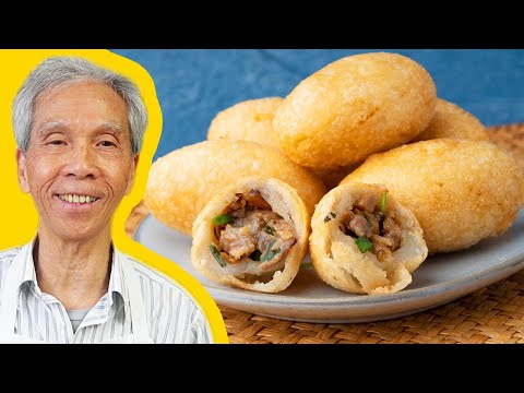 🤤  Dad's YUMMY Deep Fried Dumplings! (Ham Sui Gok 鹹水角)!