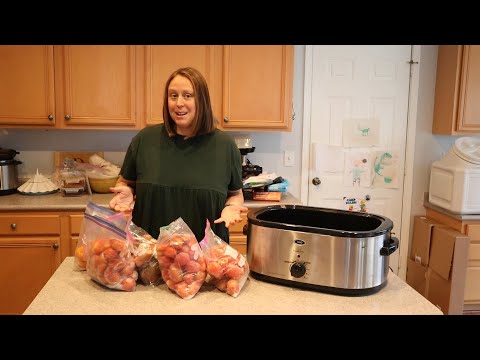 Cleaning out the Freezer - Making Tomato Sauce
