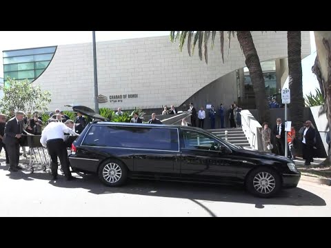 Coffin arrives at first funeral for Bondi Beach shooting victims | AFP