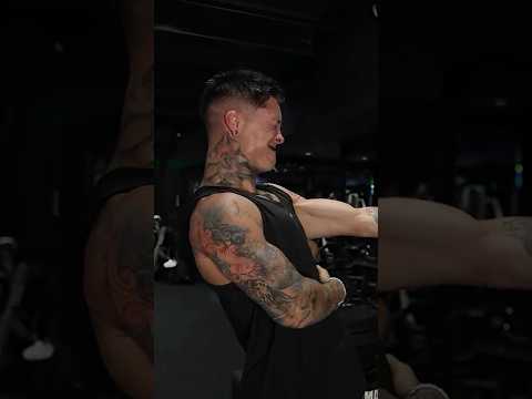 LEVELING UP the AMP machine until it becomes IMPOSSIBLE: frontal raises until failure.