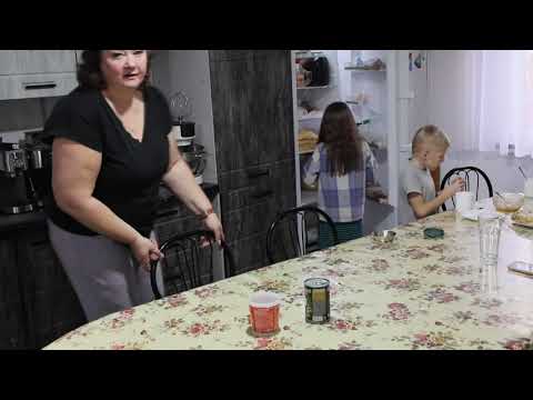 Мама и 13 детей   Суп Том ям в большой семье