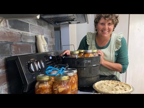 Canning APPLE PIE FILLING And Making Apple Pies