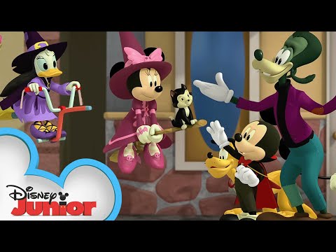 Mickey's Tale of Two Witches 🧹🎃 | Full Halloween Special | @disneyjr