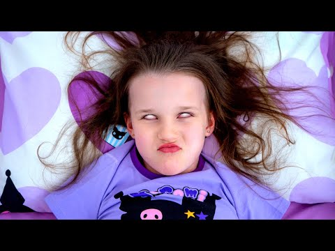 My Sister Is Sleepwalking 😴 Stephi’s Crazy Night & Dinosaurs Stories