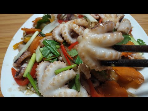 All the intricacies of cooking octopus. The best octopus recipe. Vietnamese cuisine.