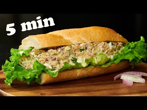 Breakfast tuna salad sandwich in 5 minutes.