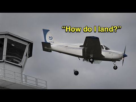 17-Year-Old Student Pilot Emergency When Landing Gear Falls Off