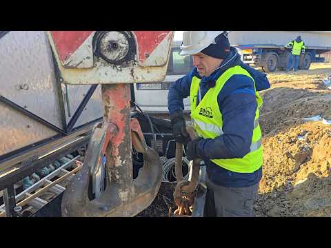 Wrzucamy belki 25 ton na most! Zobacz pracę dźwigu 350 ton przy budowie drogi S1 | Sołtys Dźwiga
