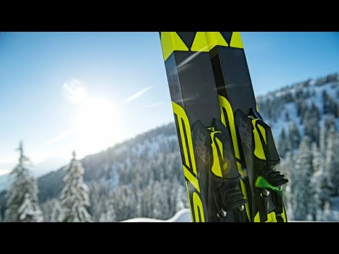 Готовим лыжи на коленке !!! Жидкий парафин.