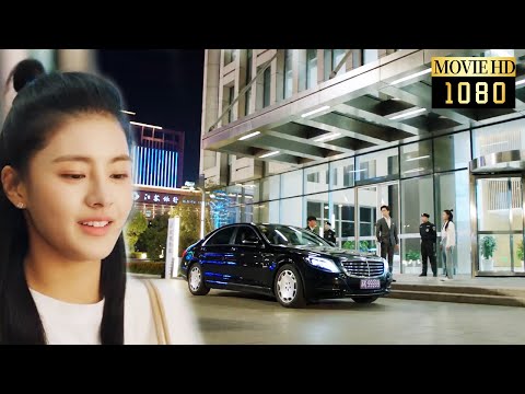 【MOVIE】The scheming girl laughed at Cinderella, but the chairman picked her up in a luxury car!