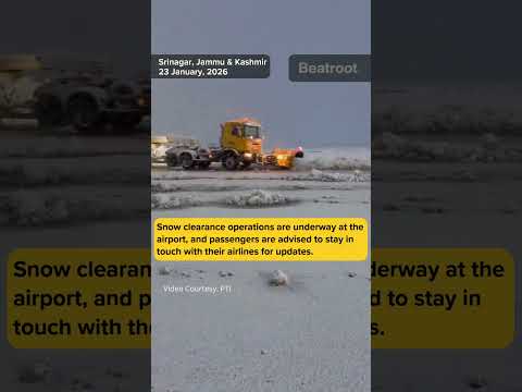 Snow clearance operations underway at Srinagar airport #shorts