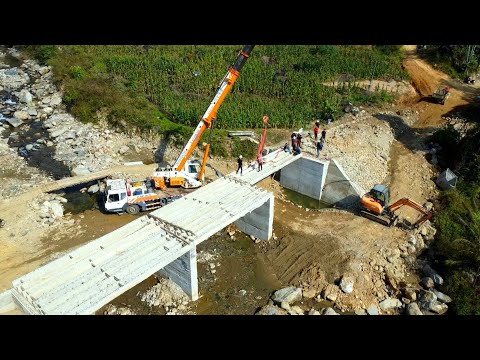 Cầu Khe Trang (T125) Kịch tính lao Dầm thành công Cẩu kĩ thuật cao kết nối đôi bờ vui