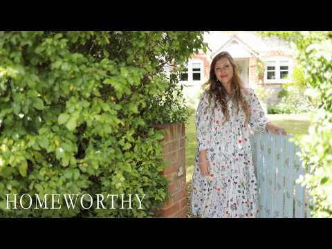 HOUSE TOUR | Inside This Fairytale English Cottage With Storybook Charm