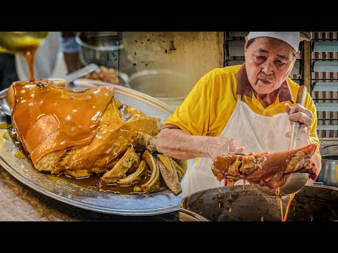 76-Year-Old Grandma Takes Just One Day Off a Year to Sell Her Famous 'Hong Ba' in Klang!