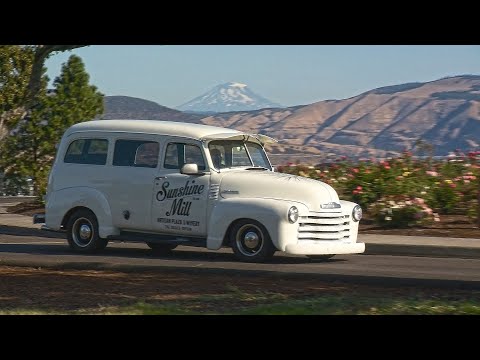 Cruise the Gorge 2025 | Finding RARE Classic Cars and Trucks in Oregon